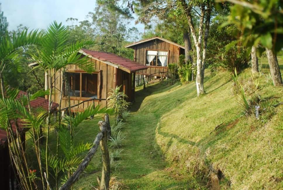 Cabanas Don Camilo Albergue De Montana Cabecera de Canas Exterior photo